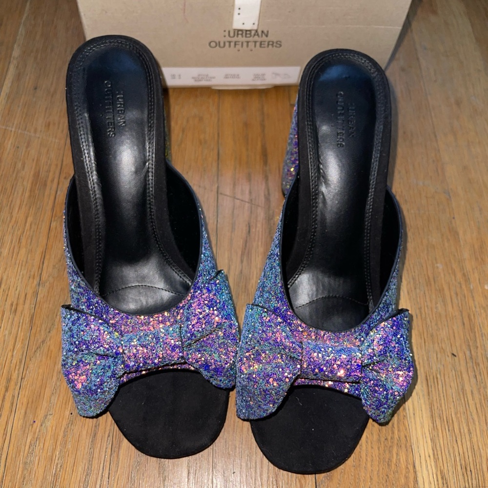 Urban Outfitters Rita Glitter Bow Heels✨